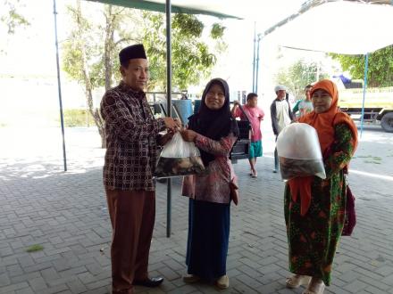 Penyerahan Program Ikanisasi  PSN Tingkat Pedukuhan